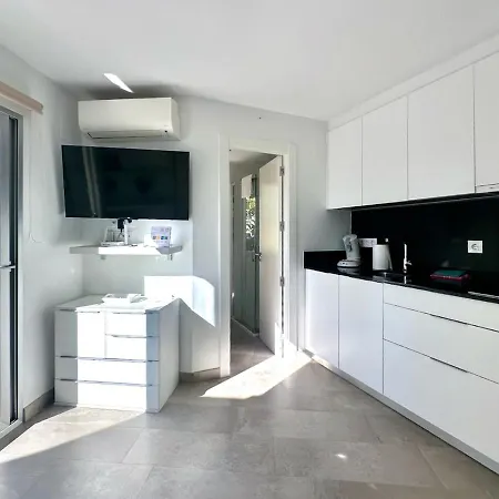 Modern Near The Sea * Кальпе