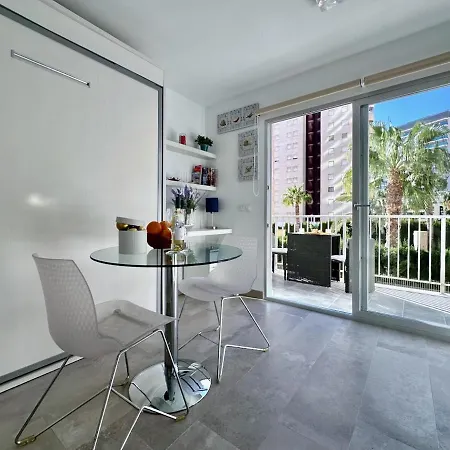 Апартаменти Modern Near The Sea *