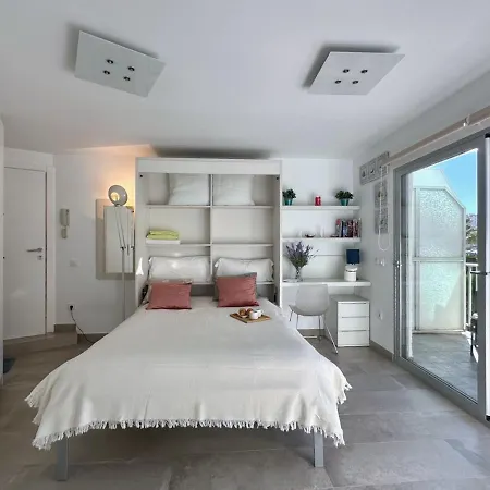 Modern Near The Sea Кальпе